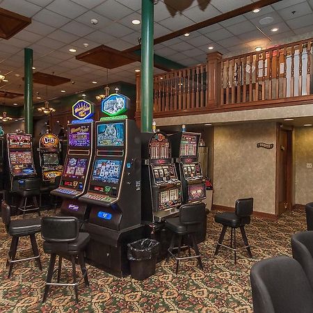 Hickok'S Hotel And Gaming Дедууд Екстериор снимка
