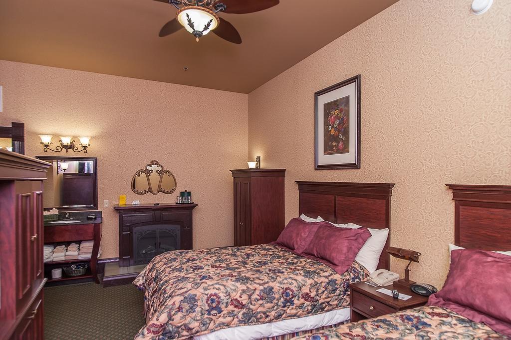 Hickok'S Hotel And Gaming Дедууд Стая снимка