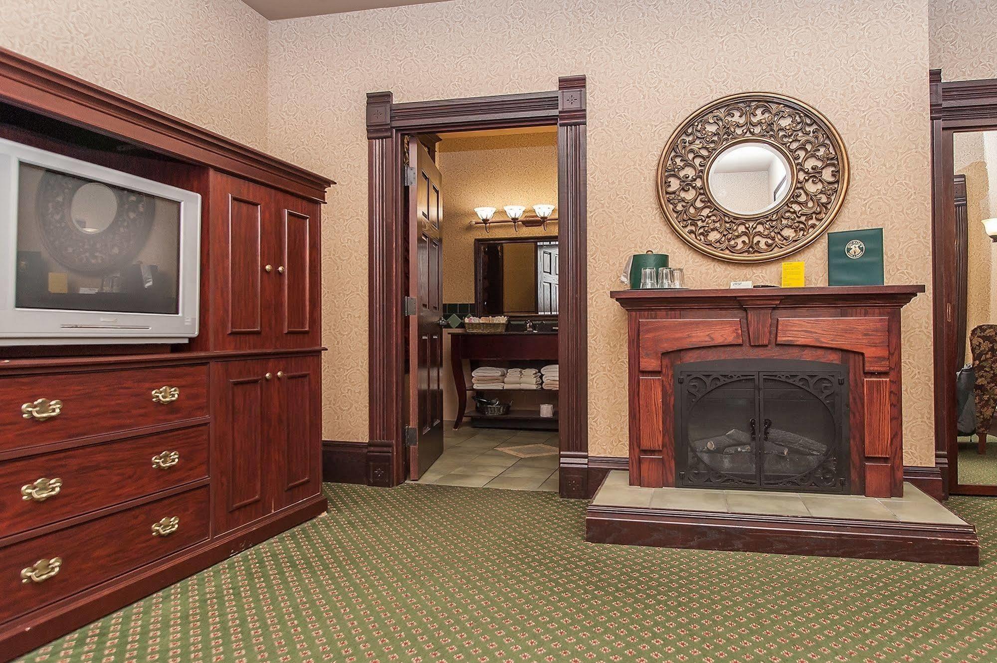 Hickok'S Hotel And Gaming Дедууд Екстериор снимка