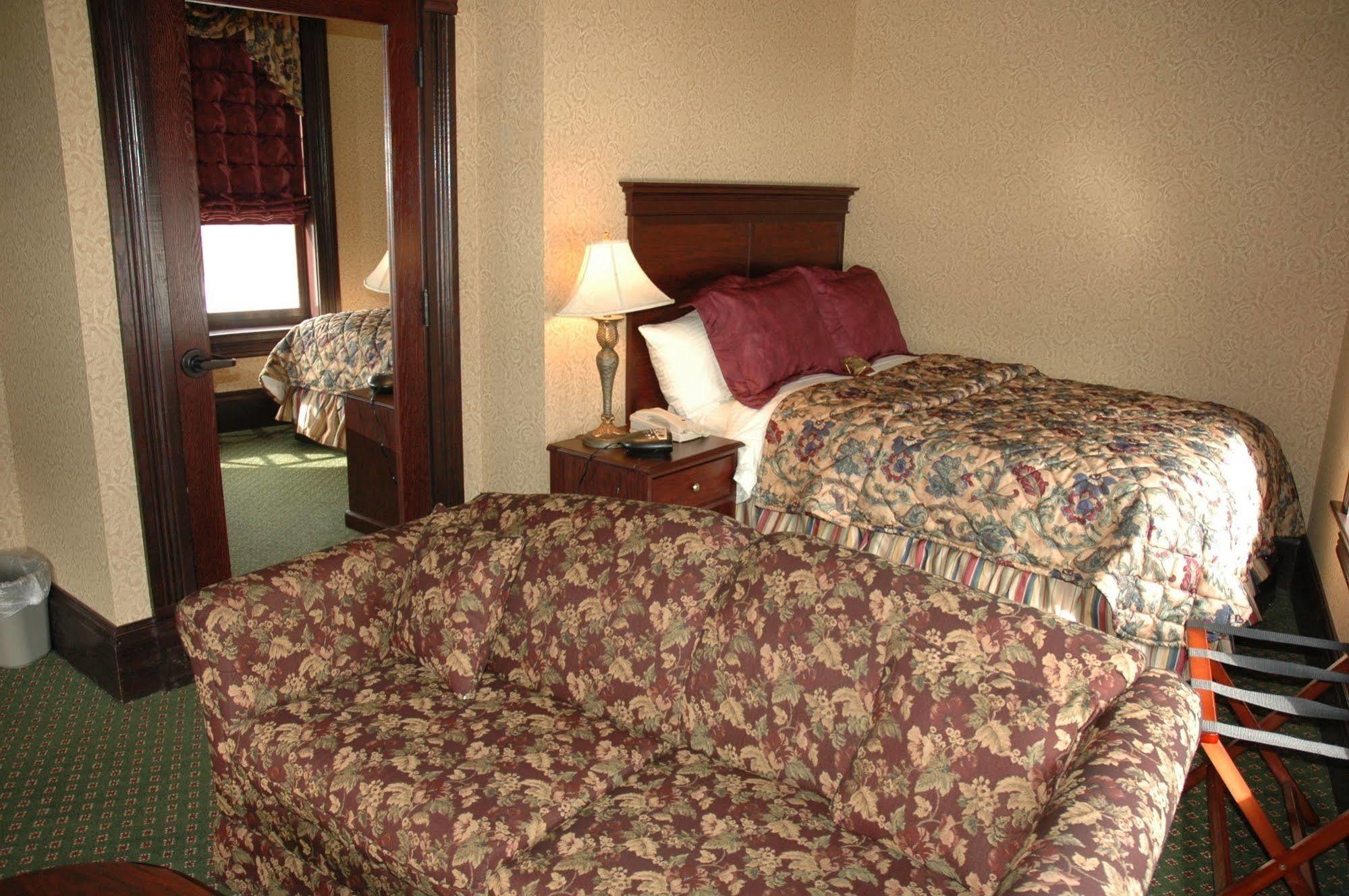 Hickok'S Hotel And Gaming Дедууд Екстериор снимка